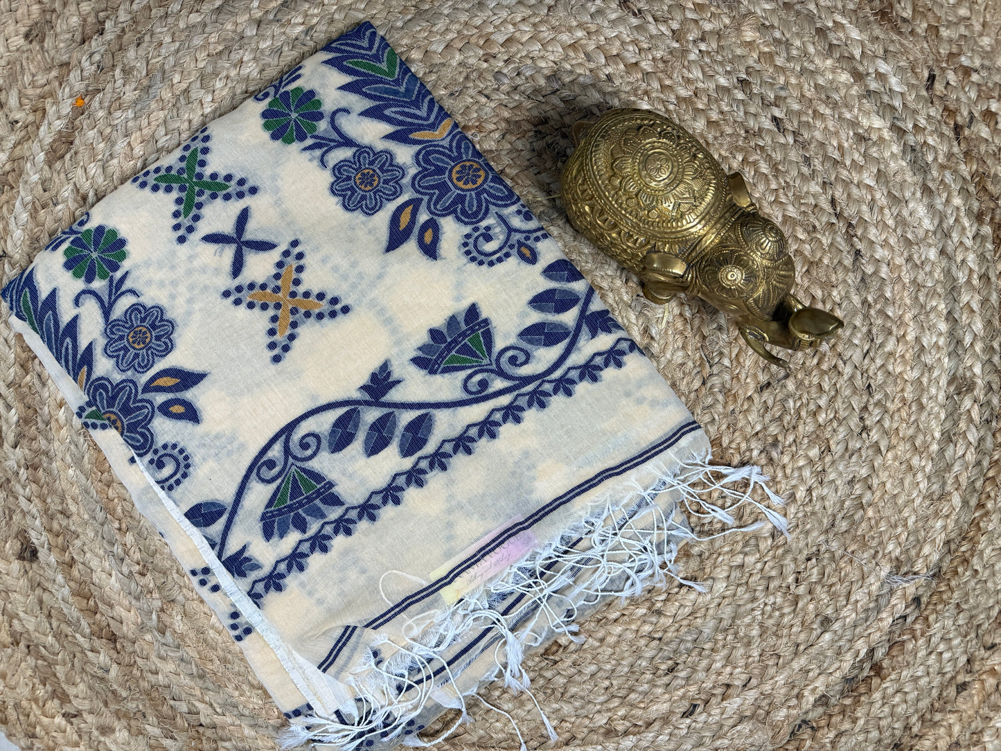 Muslin Jamdani saree